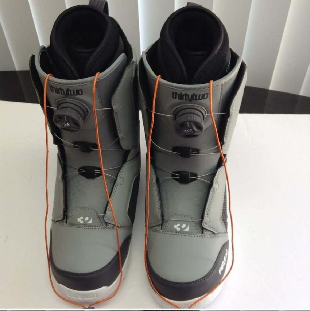 NWT BOA STA thirty two snowboard boot 11